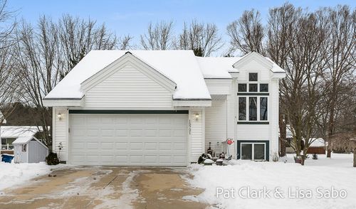 15721 River Run Drive, Spring Lake, MI, 49456 | Card Image