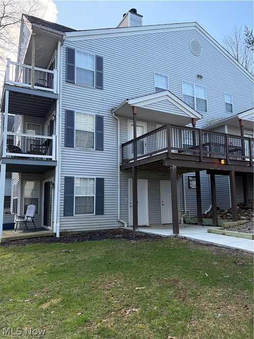 2305 Stoney Run Trl, Broadview Heights, OH, 44147-2558 | Card Image