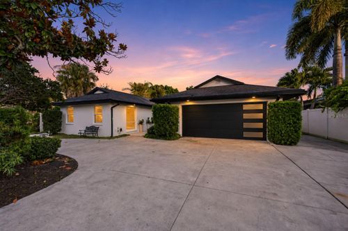 219 Miramar Blvd Ne, St Petersburg, FL, 33704-3823 | Card Image