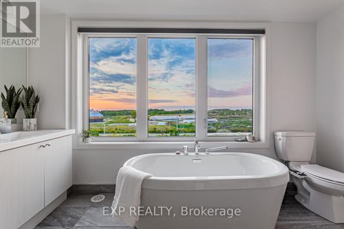 161 Downsview Park Blvd, North York, ON, M3K0C8 | Card Image