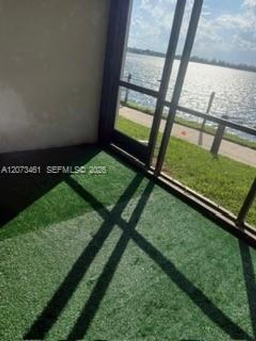 102-109 Lake Emerald Dr, Oakland Park, FL, 33309-6227 | Card Image