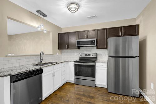 103-118 Steam Engine Dr, Mooresville, NC, 28115-8514 | Card Image