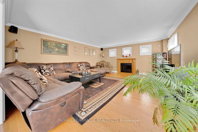 6 Mackeller Crt, House other with 5 bedrooms, 4 bathrooms and 4 parking in Ajax ON | Image 26