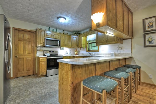 1292 Riverview Dr, Home with 3 bedrooms, 2 bathrooms and 2 parking in Ellijay GA | Image 13