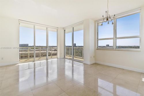 1009-19501 W Country Club Dr, Aventura, FL, 33180-2471 | Card Image