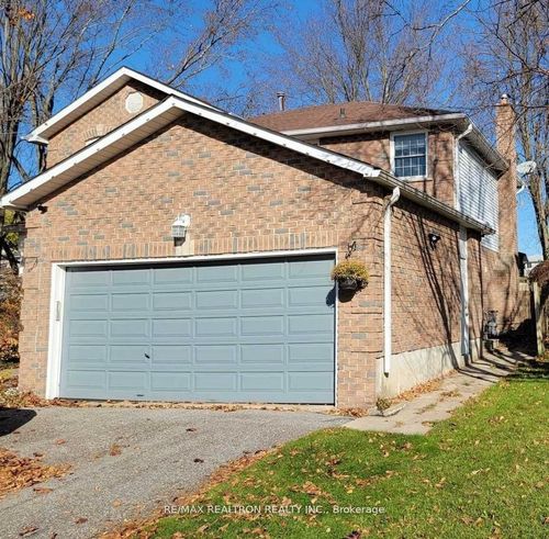 bsmnt-83 Hazelwood Dr, Newmarket, ON, L3Y3G2 | Card Image