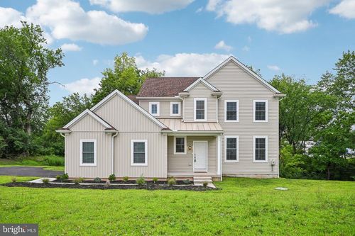5 Blackhorse Woods Ln, PLYMOUTH MEETING, PA, 19462-2671 | Card Image