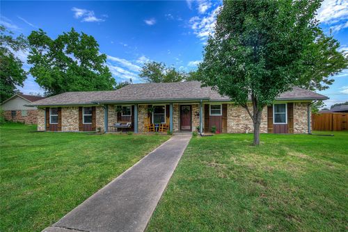 12 Meadow Ln, Greenville, TX, 75402-3421 | Card Image