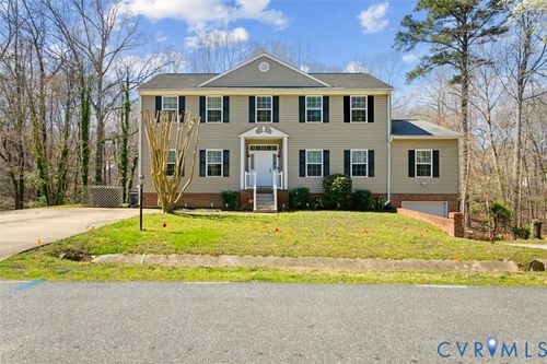 123 Pebble Beach Ln, WILLIAMSBURG, VA, 23185-5958 | Card Image