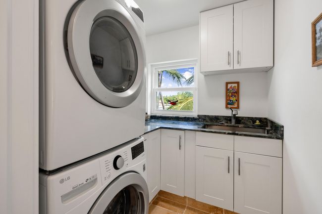 Laundry Room | Image 35