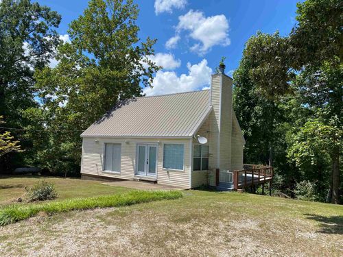 90 Chalk Bluff Ln, Morris Chapel, TN, 38361-4461 | Card Image