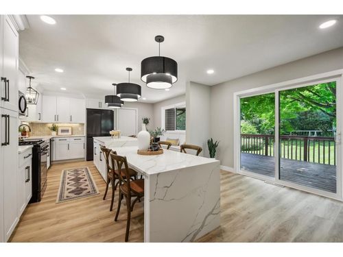 6860 Rosemary Rd, Eden Prairie, MN, 55346-2928 | Card Image