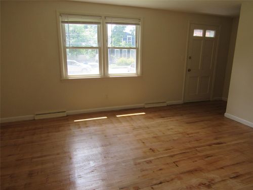 54 Golden Hill Ave, Goshen, NY, 10924-1722 | Card Image