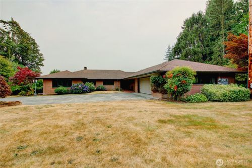 916 N Township St, Sedro Woolley, WA, 98284-9384 | Card Image
