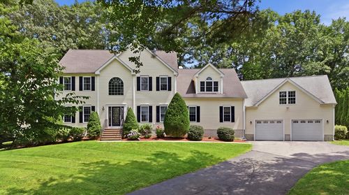 8 Karen Ln, Milford, MA, 01757-1291 | Card Image