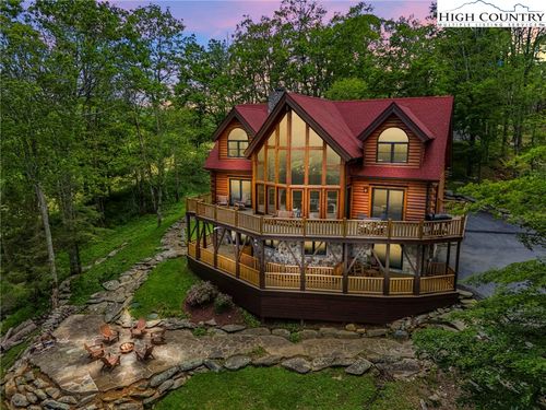 324 Sugar View Trl, Banner Elk, NC, 28604-9677 | Card Image