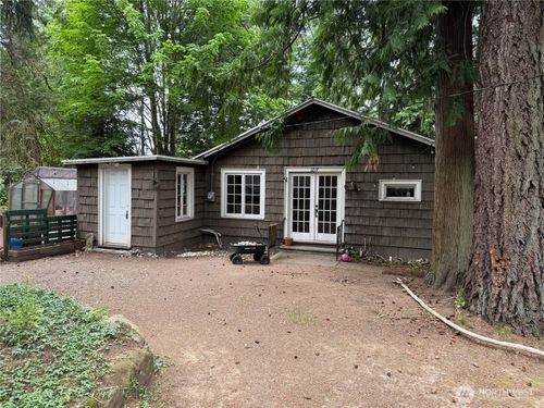 1217 Geneva St, Bellingham, WA, 98229-2632 | Card Image
