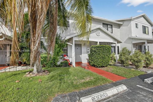 10431 Nw 3rd St, Pembroke Pines, FL, 33026-5951 | Card Image