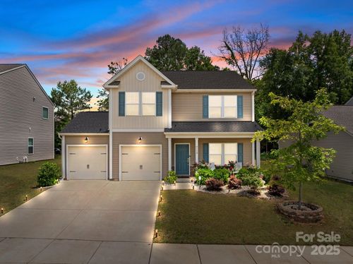 9132 Colwick Hill Ln, Charlotte, NC, 28215-0701 | Card Image
