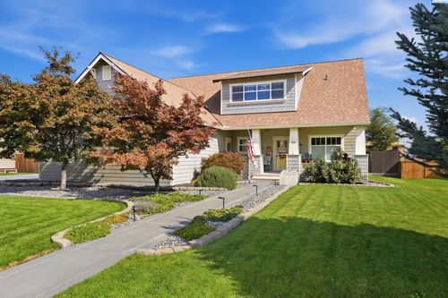 913 Christopher Ln, Pasco, WA, 99301-2068 | Card Image