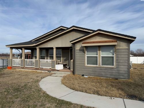 1508 Foster Rd, Toppenish, WA, 98948-9693 | Card Image