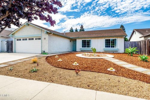 320 Seneca St, Ventura, CA, 93001 | Card Image