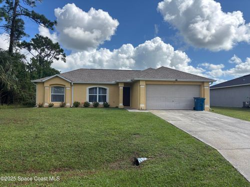 117 Hillock Ave, PALM BAY, FL, 32907-6818 | Card Image