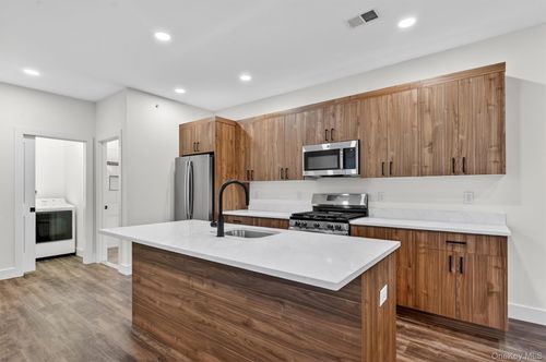 19 Welling Pl, Warwick, NY, 10990-1308 | Card Image