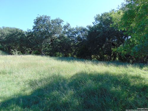 68 Turkey Trot Rd, Uvalde, TX, 78801-7288 | Card Image