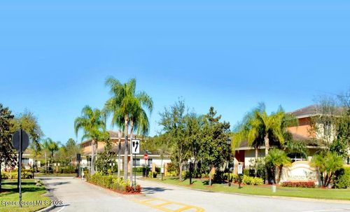 812 Middleton Dr, Vero Beach, FL, 32962-4226 | Card Image