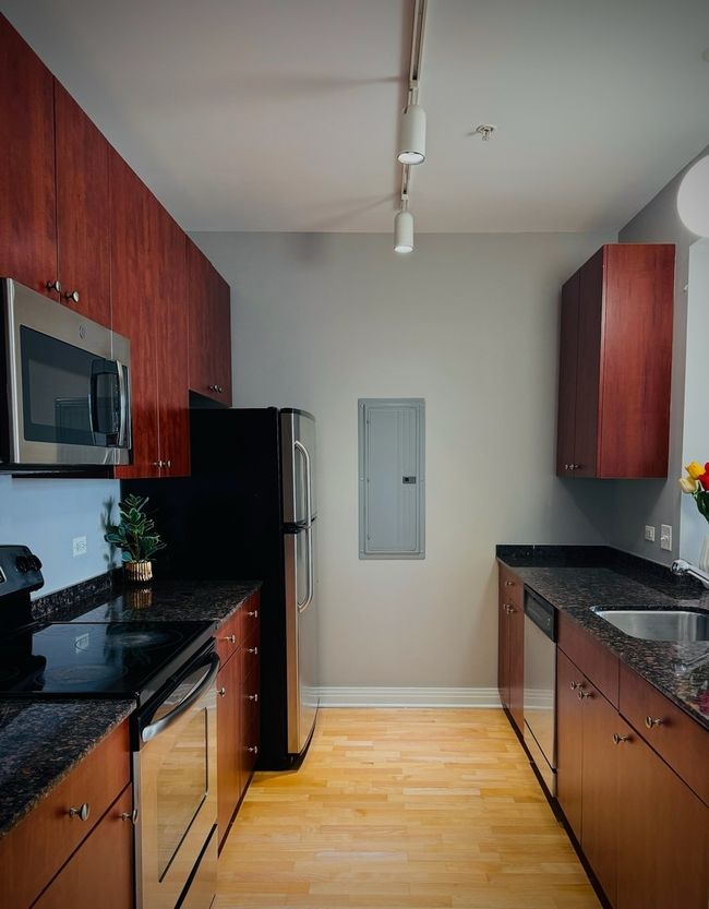 UNIT-1707 - 565 W Quincy St, Condo with 2 bedrooms, 2 bathrooms and 1 parking in CHICAGO IL | Image 5