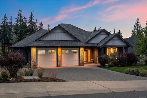 2152 Champions Way, Langford, BC, V9B0R9 | Card Image