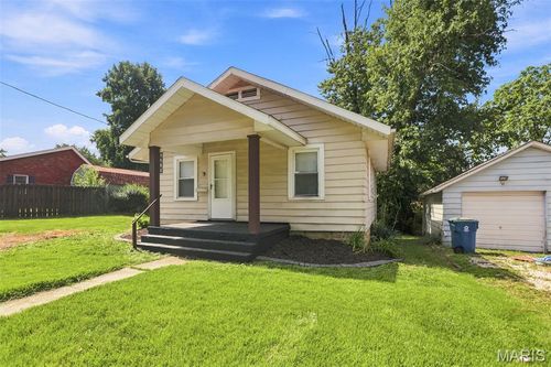 3219 Duco St, Alton, IL, 62002-1915 | Card Image