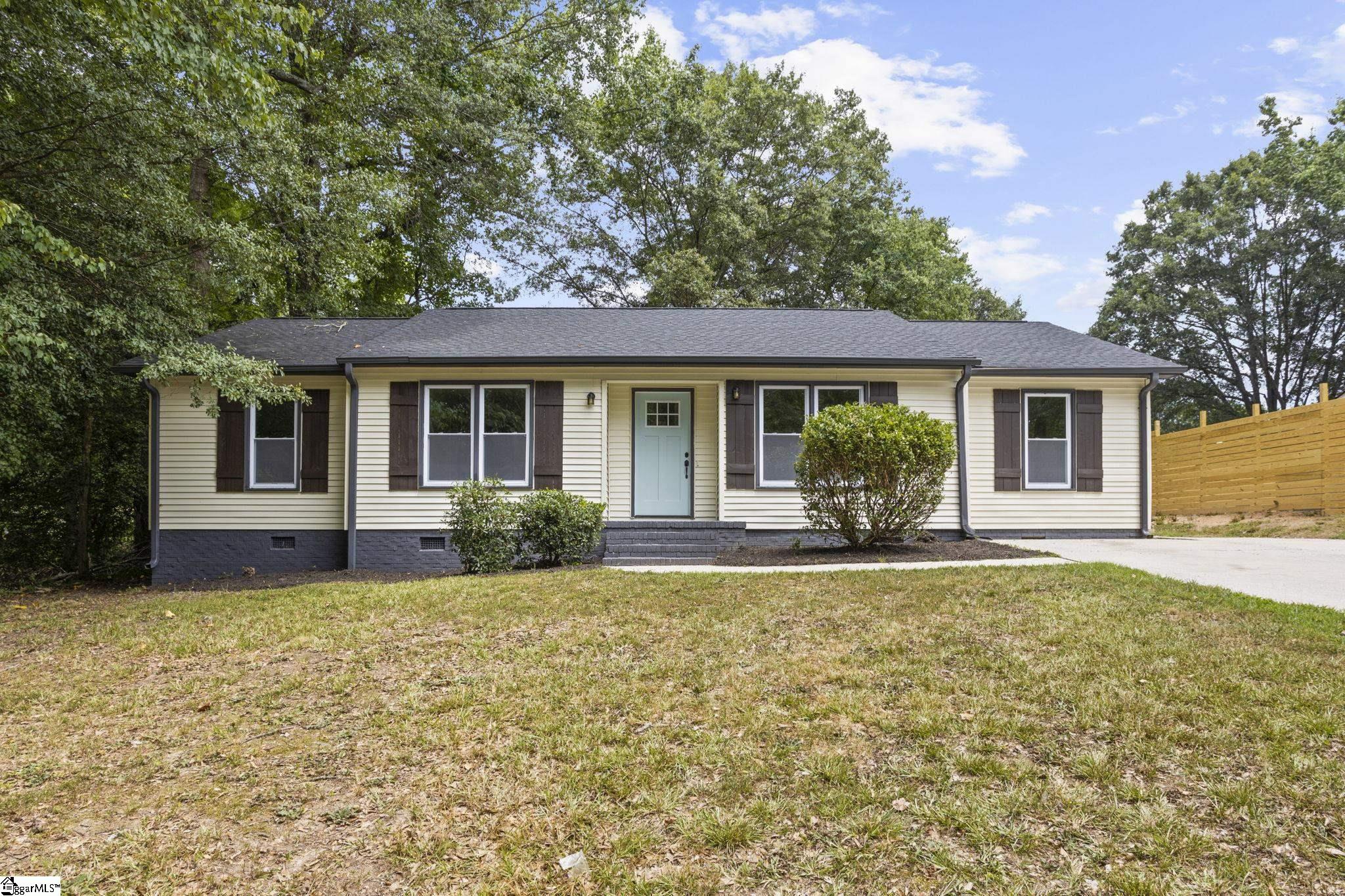 Buckingham Way, Taylors, SC 29687