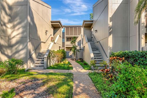 211-211 Woodland Dr, OSPREY, FL, 34229-9440 | Card Image