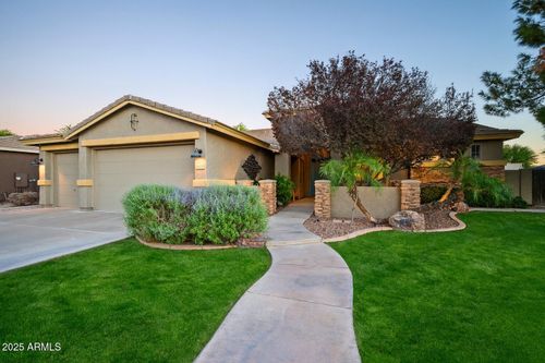 4879 S Fresno St, Chandler, AZ, 85249-3078 | Card Image