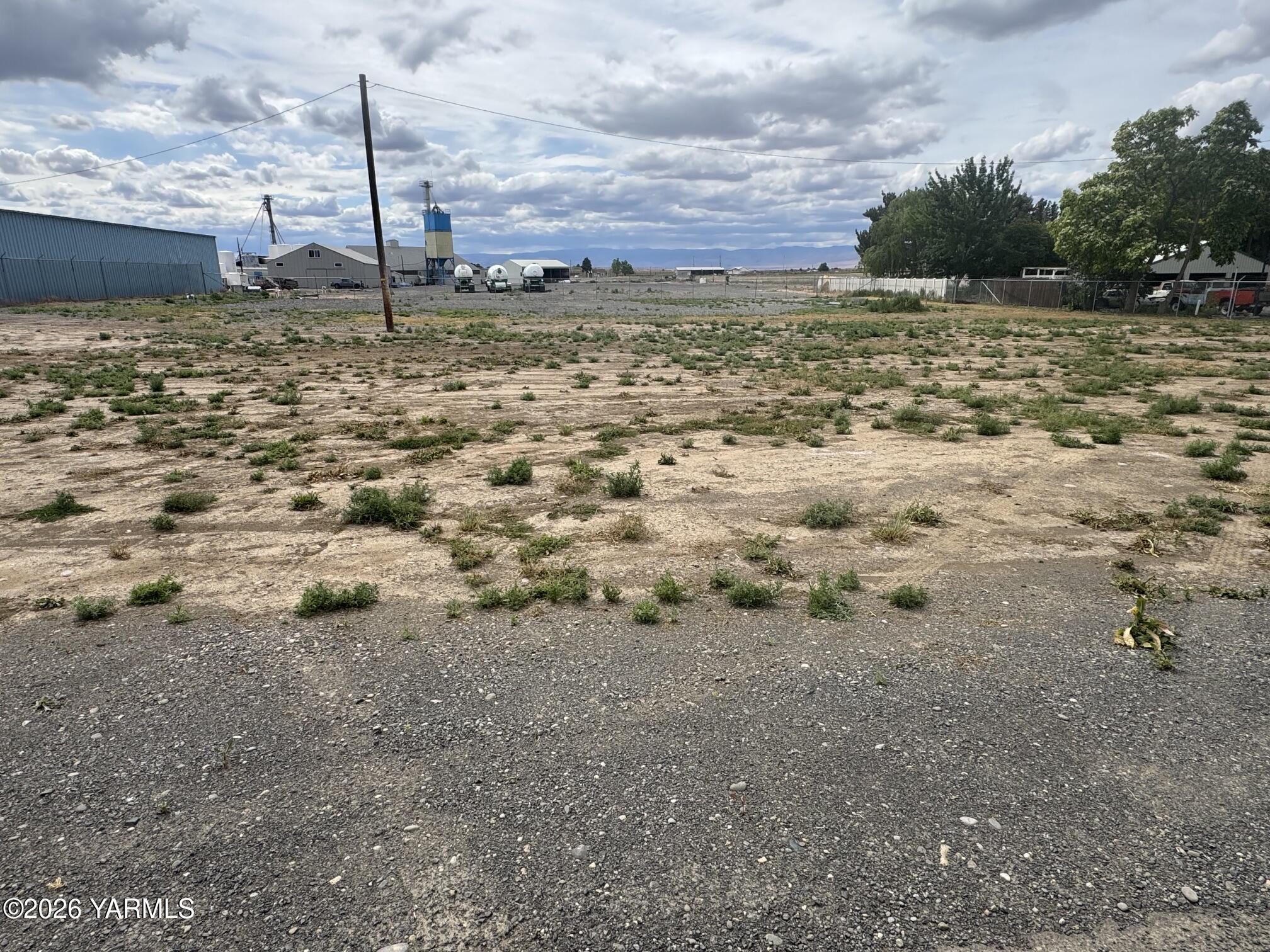 Land in Harrah 3