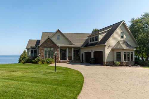 45 Windswept Ln, Plattsburgh, NY, 12901-5645 | Card Image