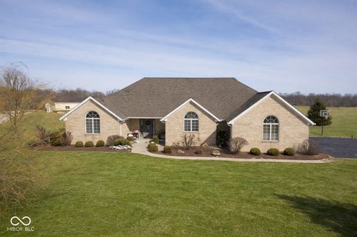 872 S Colorado St, Rushville, IN, 46173-7941 | Card Image