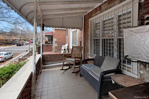 6409 78th St, Middle Village, NY, 11379-2305 | Card Image