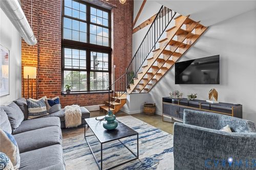 u301-815 Porter St, Richmond, VA, 23224-2271 | Card Image