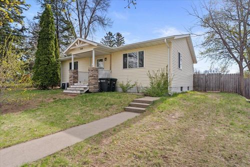 712 8th St Ne, Little Falls, MN, 56345-2437 | Card Image