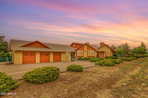 10076 Roan Rd, Flagstaff, AZ, 86004-8587 | Card Image