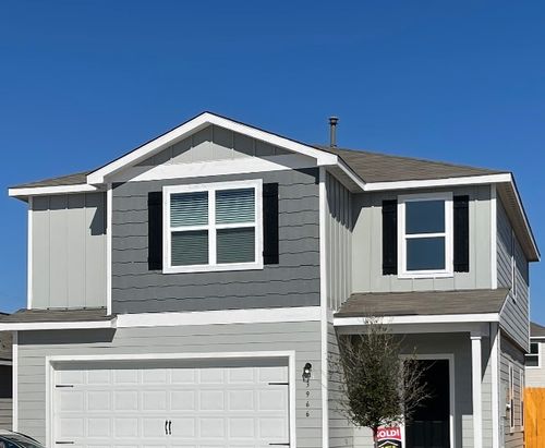 404 Stone Water Ln, Jarrell, TX, 76537-2088 | Card Image