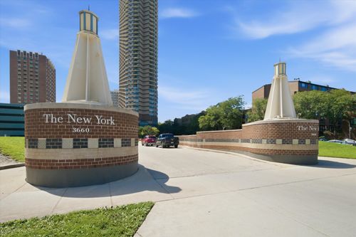 4309-3660 N Lake Shore Dr, Chicago, IL, 60613-5318 | Card Image