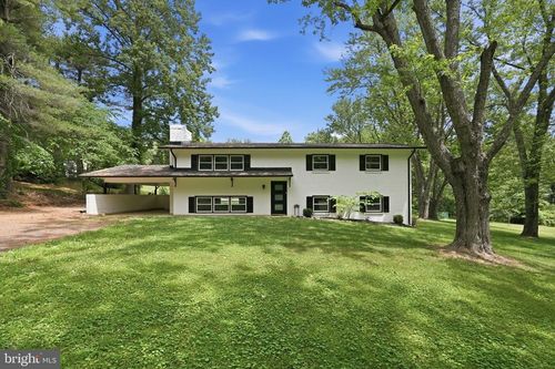 5388 Dumfries Rd, WARRENTON, VA, 20187-4517 | Card Image