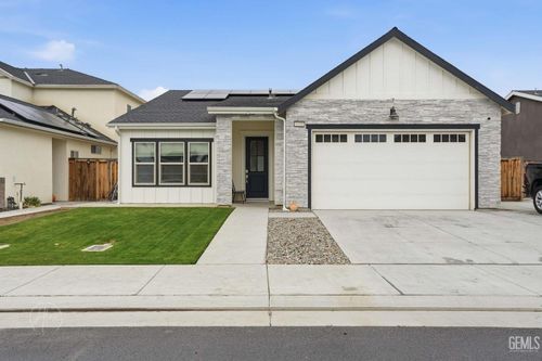 9014 Sevenleaf Way, Shafter, CA, 93263-2229 | Card Image