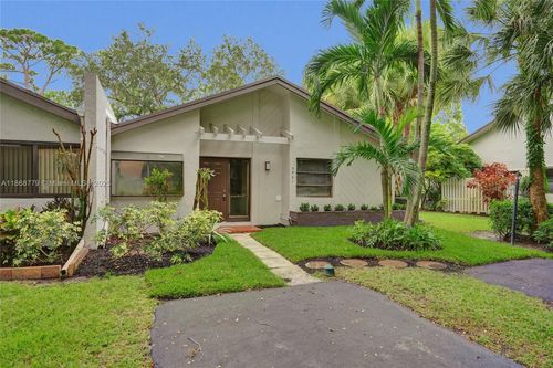3821 Arelia Dr N, Delray Beach, FL, 33445-5742 | Card Image