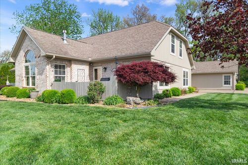 8004 River Park Way, Evansville, IN, 47715-8700 | Card Image