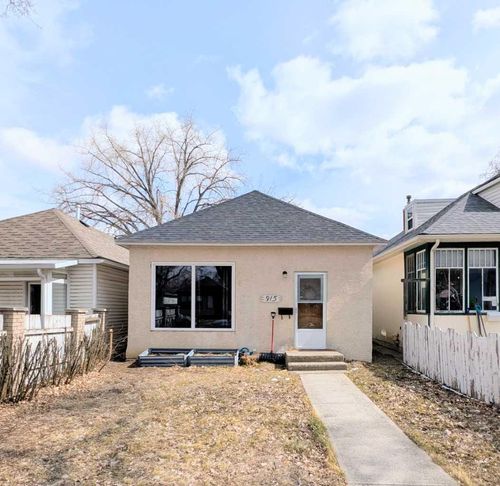915 8 St S, Lethbridge, AB, T1J2K7 | Card Image
